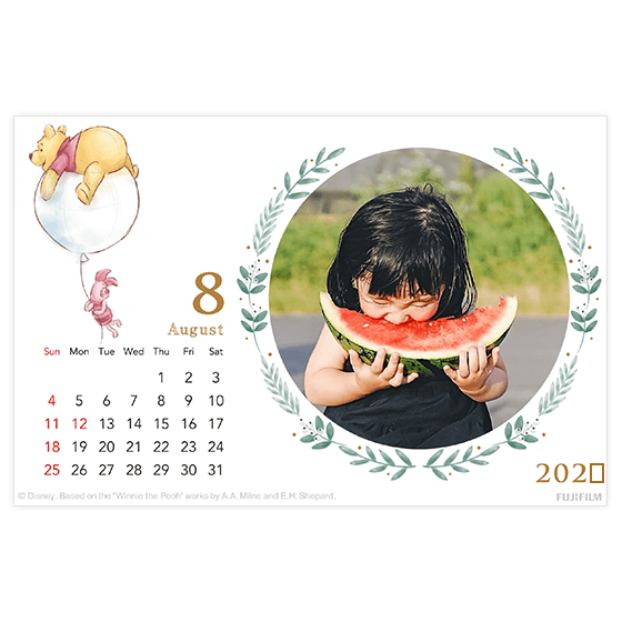 くまのプーさんの卓上カレンダー　8月