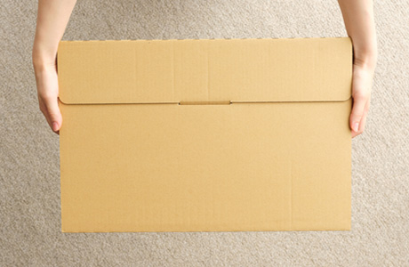 壁掛けカレンダーが梱包された様子