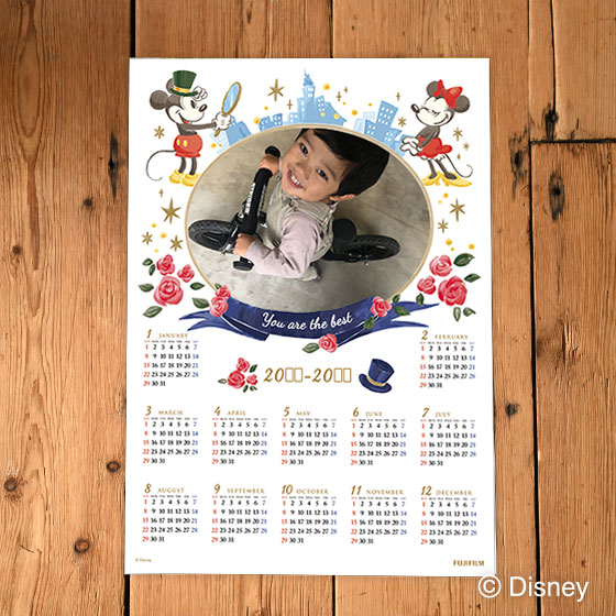 ミッキー ミニーの壁掛けカレンダー A3縦 富士フイルムのフォトカレンダー 写真でオリジナルカレンダー作成